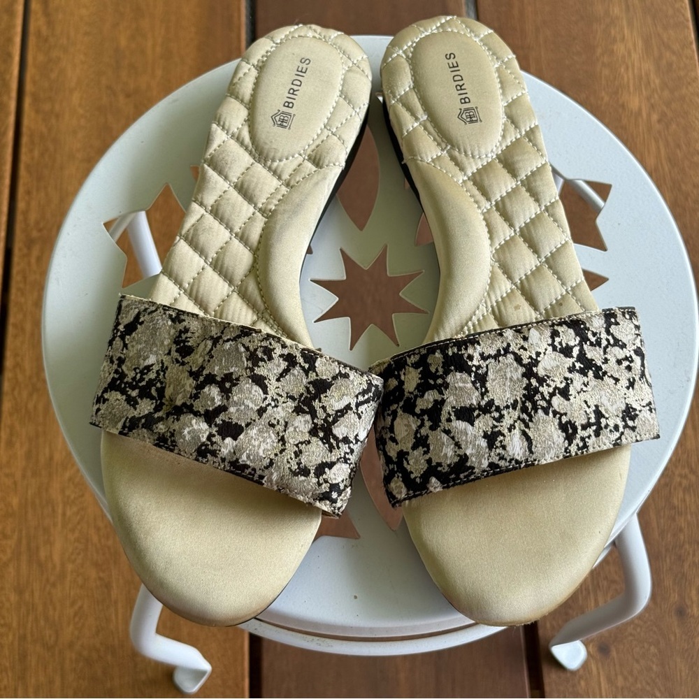 Birdies Women's Black and Cream Slide Sandals